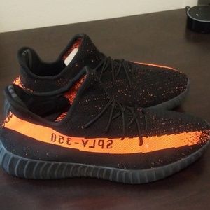 Adidas Yeezy Boost 350 V2 Core Black Red UA